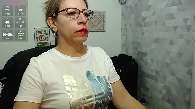 Snapshot of Chayla_Ruiz chatting on 09/23/25, 11:34 Chayla Ruiz online show from 09/23/25, 11:34