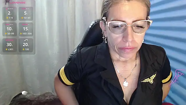 Snapshot of Chayla_Ruiz chatting on 06/04/26, 02:11 Chayla Ruiz online show from 06/04/26, 02:11