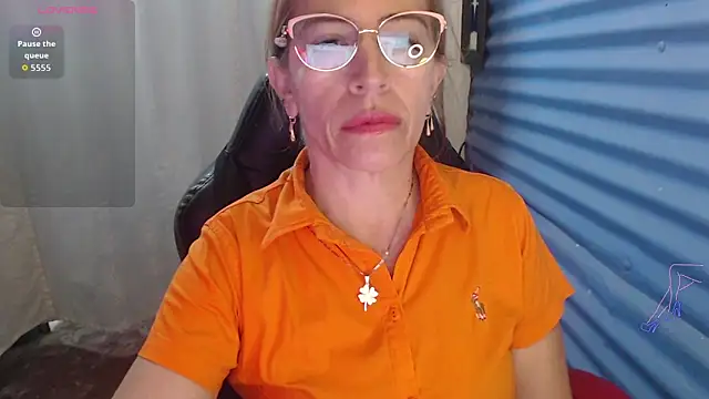 Snapshot of Chayla_Ruiz chatting on 06/15/26, 02:50 Chayla Ruiz online show from 06/15/26, 02:50