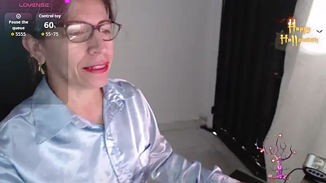 Snapshot of Chayla_Ruiz chatting on 11/15/25, 11:03 Chayla Ruiz online show from 11/15/25, 11:03