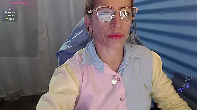 Chayla Ruiz online show from 05/23/26, 01:10