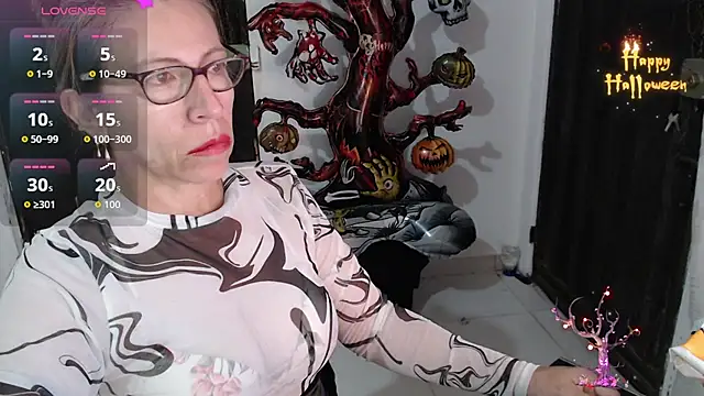 Snapshot of Chayla_Ruiz chatting on 11/01/25, 09:14 Chayla Ruiz online show from 11/01/25, 09:14