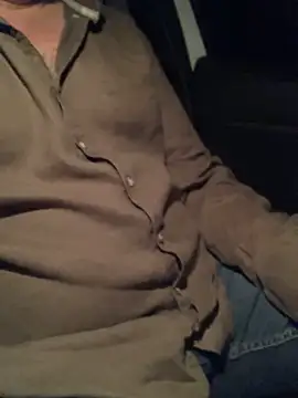 Snapshot of Frredd22 chatting on 01/16/25, 06:25 Frredd22 online show from 01/16/25, 06:25