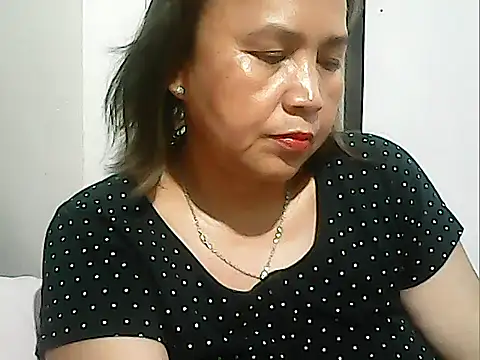 Snapshot of Lhadycarolyn chatting on 10/02/25, 01:53 Lhadycarolyn online show from 10/02/25, 01:53