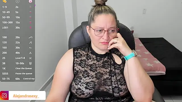 Snapshot of alejandra_milf_ chatting on 01/07/26, 11:10 alejandra milf online show from 01/07/26, 11:10