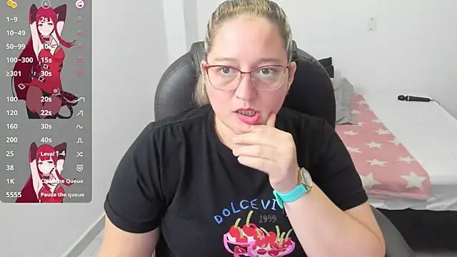 alejandra milf  online show from 11/10/25, 10:37