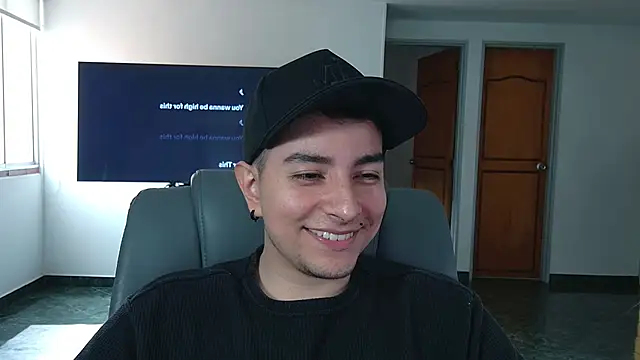 Jhoan saenz online show from 11/08/25, 07:06