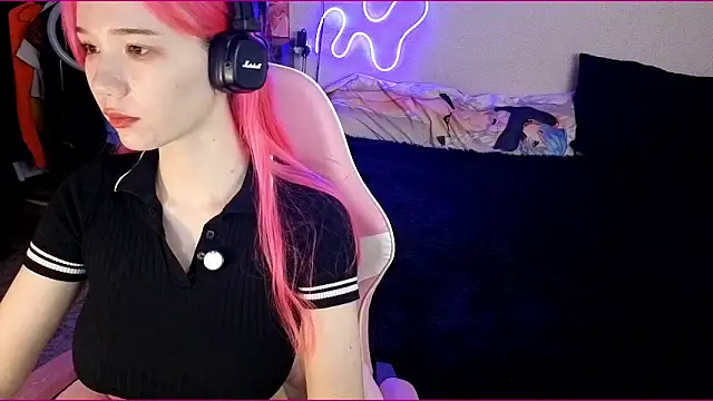 Maya Viola online show from 10/12/25, 06:26