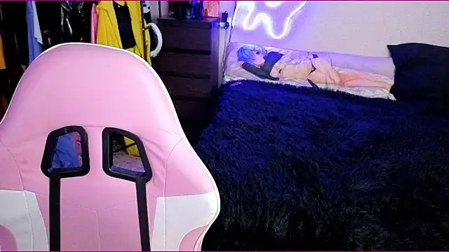 Snapshot of Maya_Viola chatting on 10/02/25, 06:39 Maya Viola online show from 10/02/25, 06:39