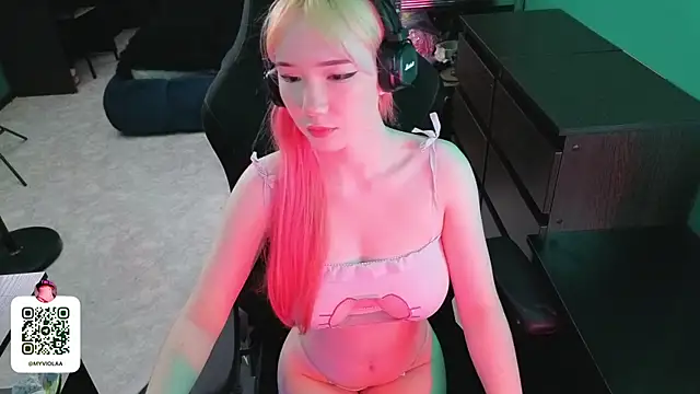 Maya Viola online show from 04/28/26, 05:34