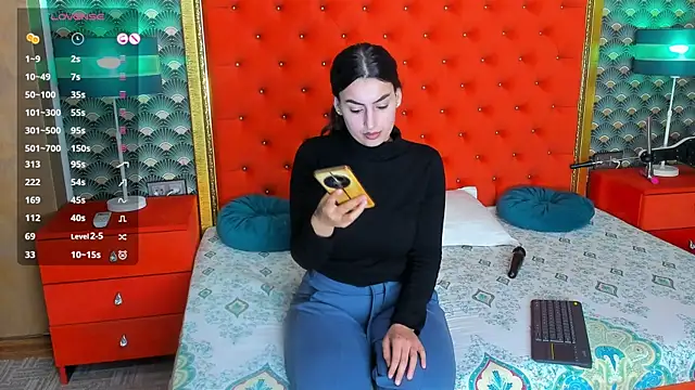 VallerieJones online show from 04/03/26, 09:27