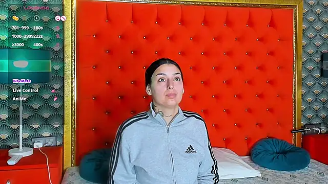 VallerieJones online show from 04/02/26, 07:37