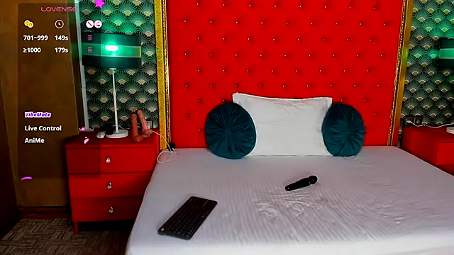 Snapshot of VallerieJones chatting on 10/23/25, 08:35 VallerieJones online show from 10/23/25, 08:35