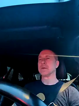 Snapshot of mustang69696 chatting on 10/21/25, 06:24 mustang69696 online show from 10/21/25, 06:24