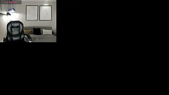 JadeEvansX online show from 04/15/26, 07:18