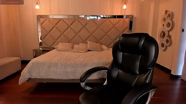 MaryLewis  online show from 02/15/26, 12:48