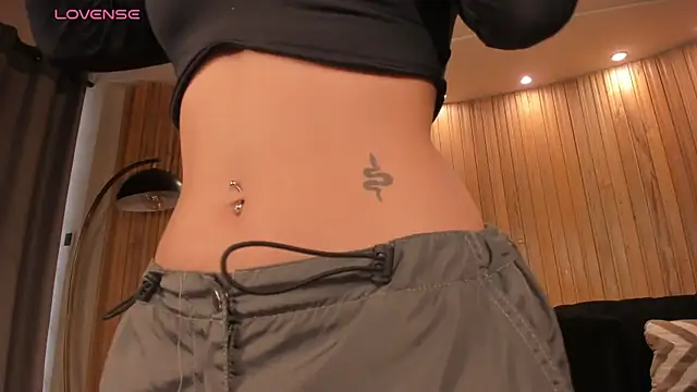 MaryLewis  online show from 04/05/26, 12:45