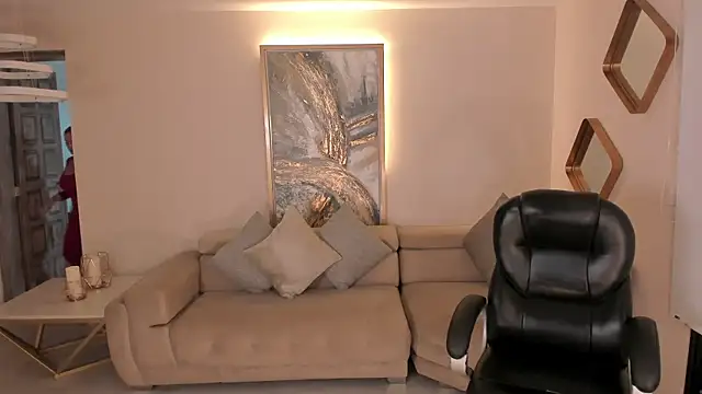 KateSunder online show from 10/22/25, 12:26