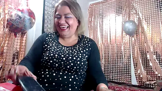 Snapshot of NAILAH_SANZ chatting on 03/19/25, 12:59 NAILAH SANZ online show from 03/19/25, 12:59