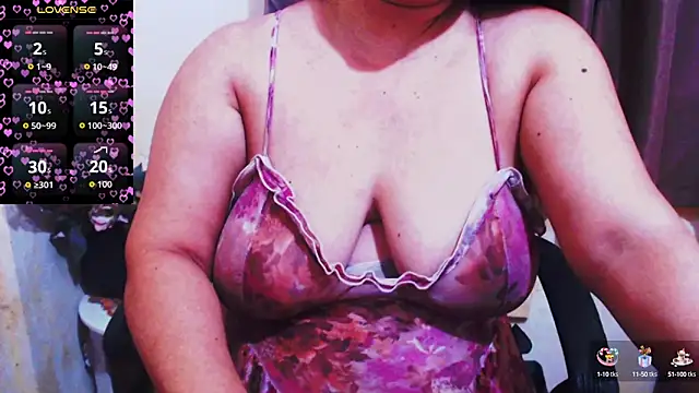 Snapshot of Alliayah_Hollyx chatting on 09/19/25, 04:55 Alliayah Hollyx online show from 09/19/25, 04:55
