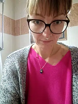MissMialicious online show from 02/09/25, 07:48