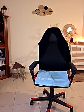 MissMialicious online show from 03/26/26, 04:16