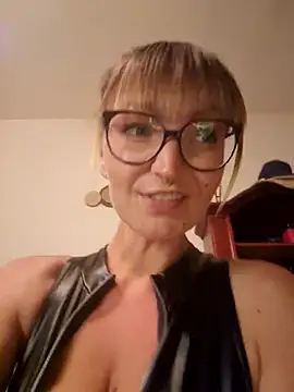 MissMialicious online show from 03/20/25, 04:20