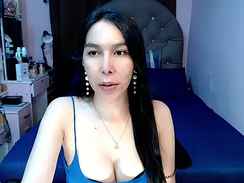 TSDESIREcindy29 online show from 11/10/25, 11:37