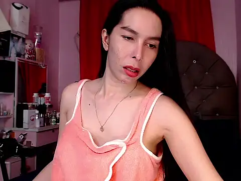 TSDESIREcindy29 online show from 04/21/26, 08:43