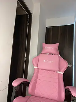 jailyncam  online show from 06/10/26, 02:29