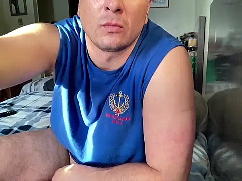 mrwilly7743 online show from 12/13/24, 04:16