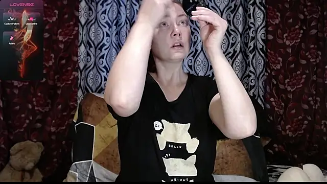 Snapshot of EmilyDoth chatting on 09/15/25, 06:58 EmilyDoth online show from 09/15/25, 06:58