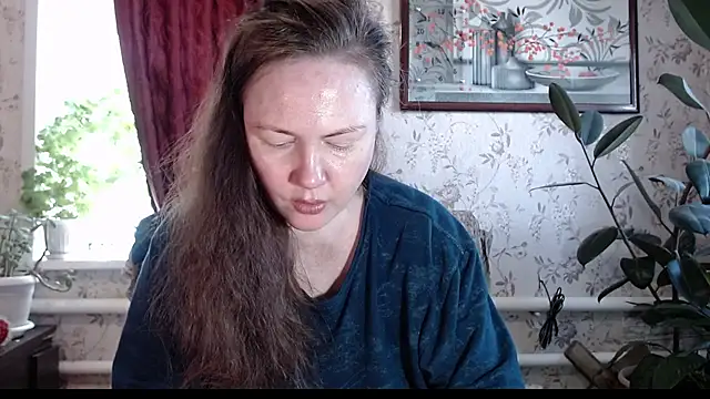 EmilyDoth online show from 04/21/26, 04:30