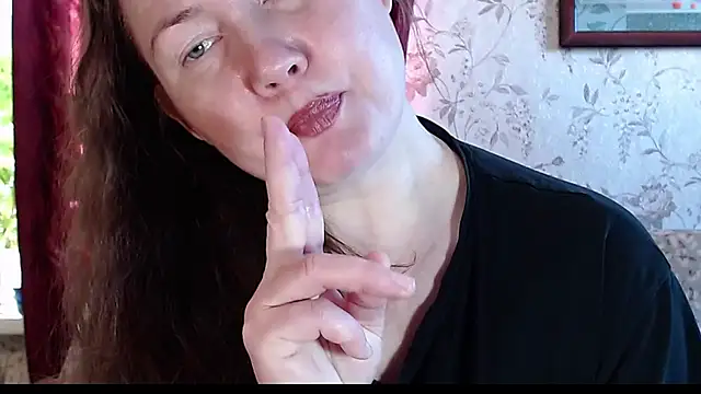 EmilyDoth online show from 04/09/26, 04:36