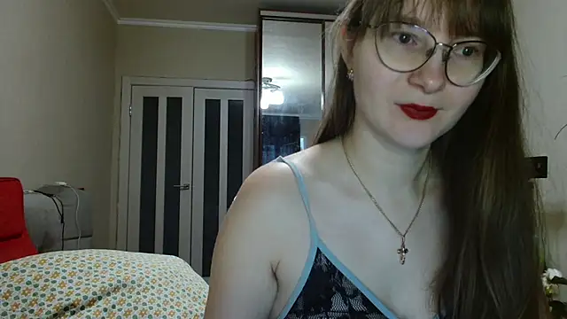 KiraGoldens online show from 11/23/25, 07:07