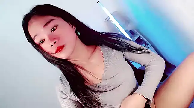 Snapshot of amomentoflust69 chatting on 12/02/24, 04:05 amomentoflust69 online show from 12/02/24, 04:05