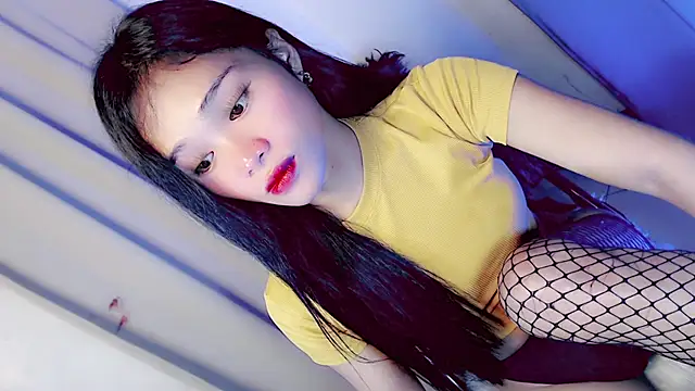 amomentoflust69 online show from 02/17/26, 05:05