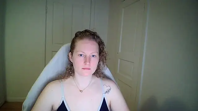 Girlnina-1995 online show from 04/07/26, 07:10