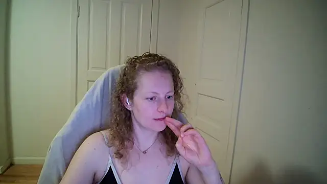 Girlnina-1995 online show from 04/07/26, 07:15