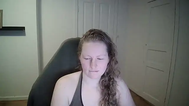 Snapshot of Girlnina-1995 chatting on 03/17/25, 11:42 Girlnina-1995 online show from 03/17/25, 11:42