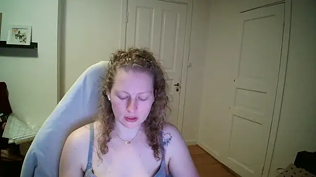 Girlnina-1995 online show from 03/11/26, 09:53