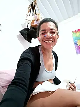 Bigassmommy x online show from 04/19/26, 06:10