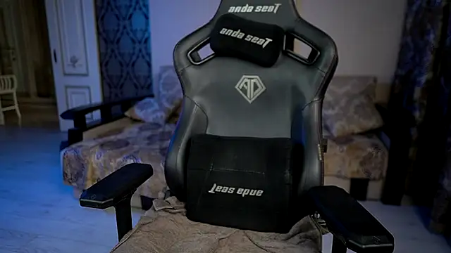 mike0xx online show from 12/15/25, 09:48