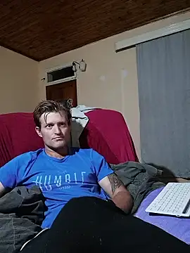Snapshot of the-billy-blue chatting on 05/16/26, 01:26 the-billy-blue online show from 05/16/26, 01:26