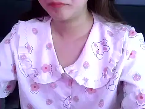 Bee 2k online show from 06/04/26, 04:17