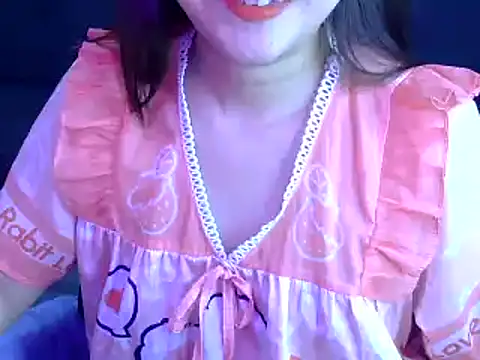 Bee 2k online show from 10/09/25, 04:46