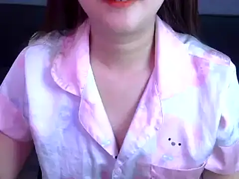 Bee 2k online show from 12/20/25, 04:59