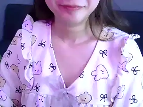 Bee 2k online show from 05/14/26, 04:20