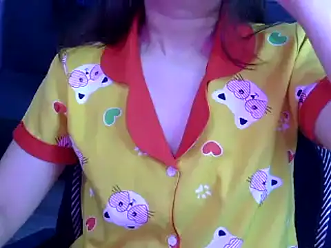 Bee 2k online show from 03/10/26, 03:32