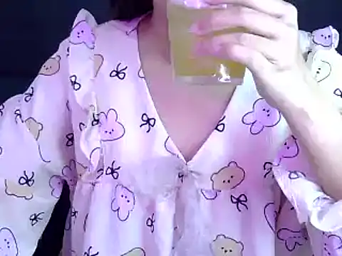 Bee 2k online show from 10/05/25, 04:25